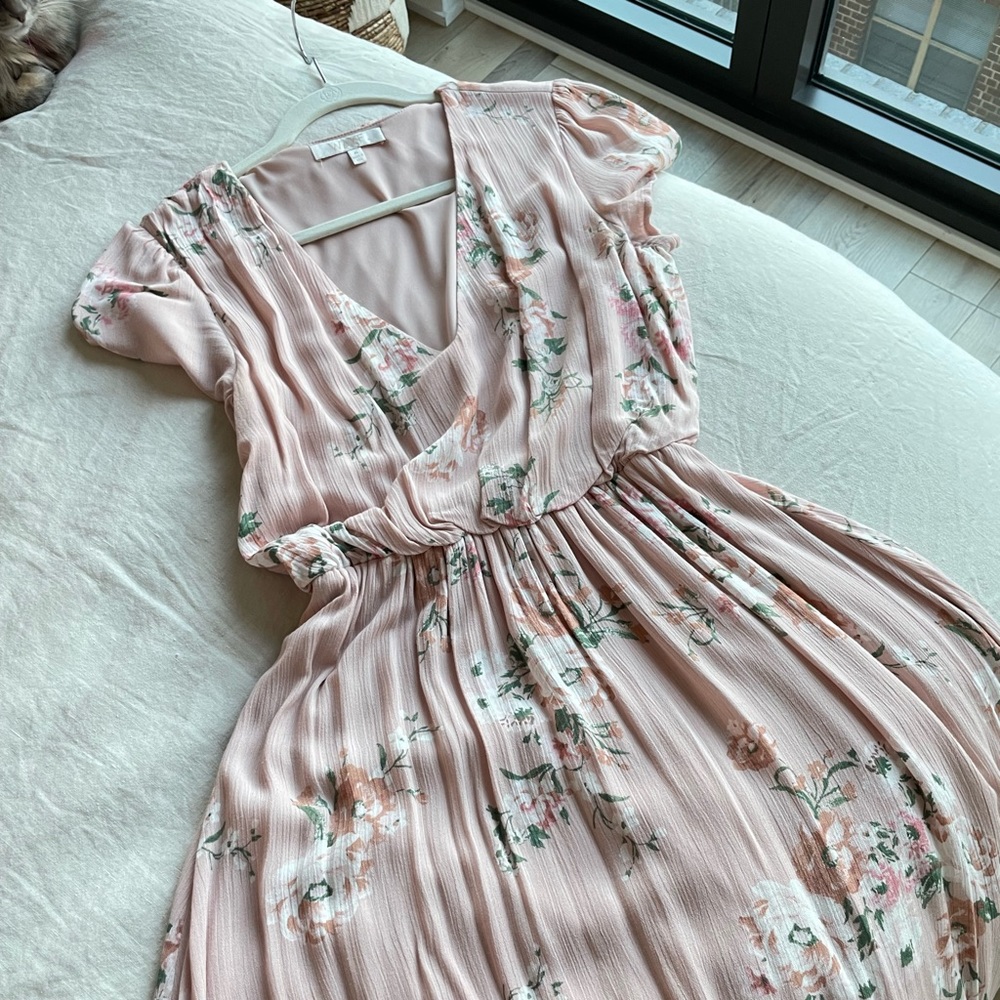 WAYF blush floral midi dress - size M